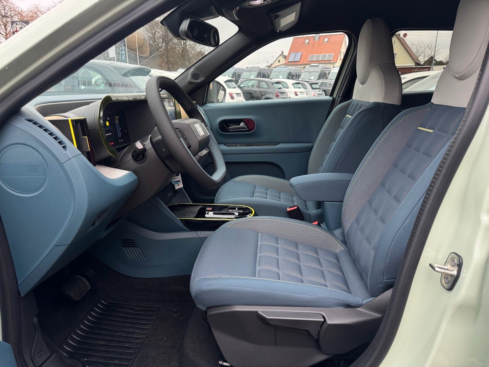 Fahrzeugabbildung Fiat 110 PS LA PRIMA 1.2 eDCT SITZHEIZUNG NAVI KAMERA