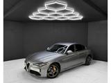 Alfa Romeo Giulia 2.0 Turbo AT8 Super - Alfa Romeo Giulia Super mit Benzin-Antrieb