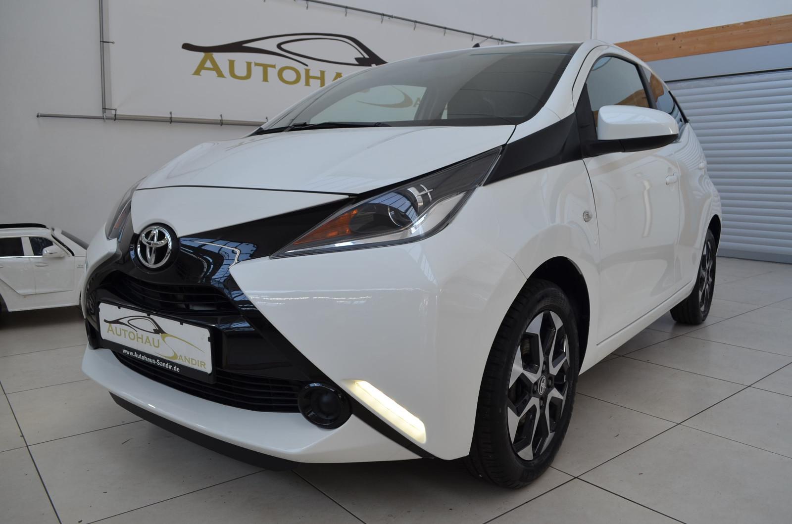 Toyota Aygo AYGO x-play ~ KLIMA ~ Navi ~ Cam