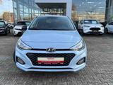 Hyundai i20 1.0 ADVANTAGE AUTOMATIK SHZ+KAMERA+CARPLAY - Hyundai i20 Advantage mit Benzin-Antrieb