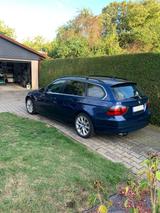 BMW 325i touring - Fahrmaschine