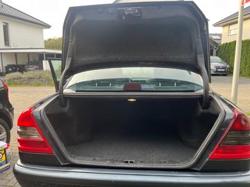 صورة مصغرة 13 لـ 1997 Mercedes-BENZ C 180