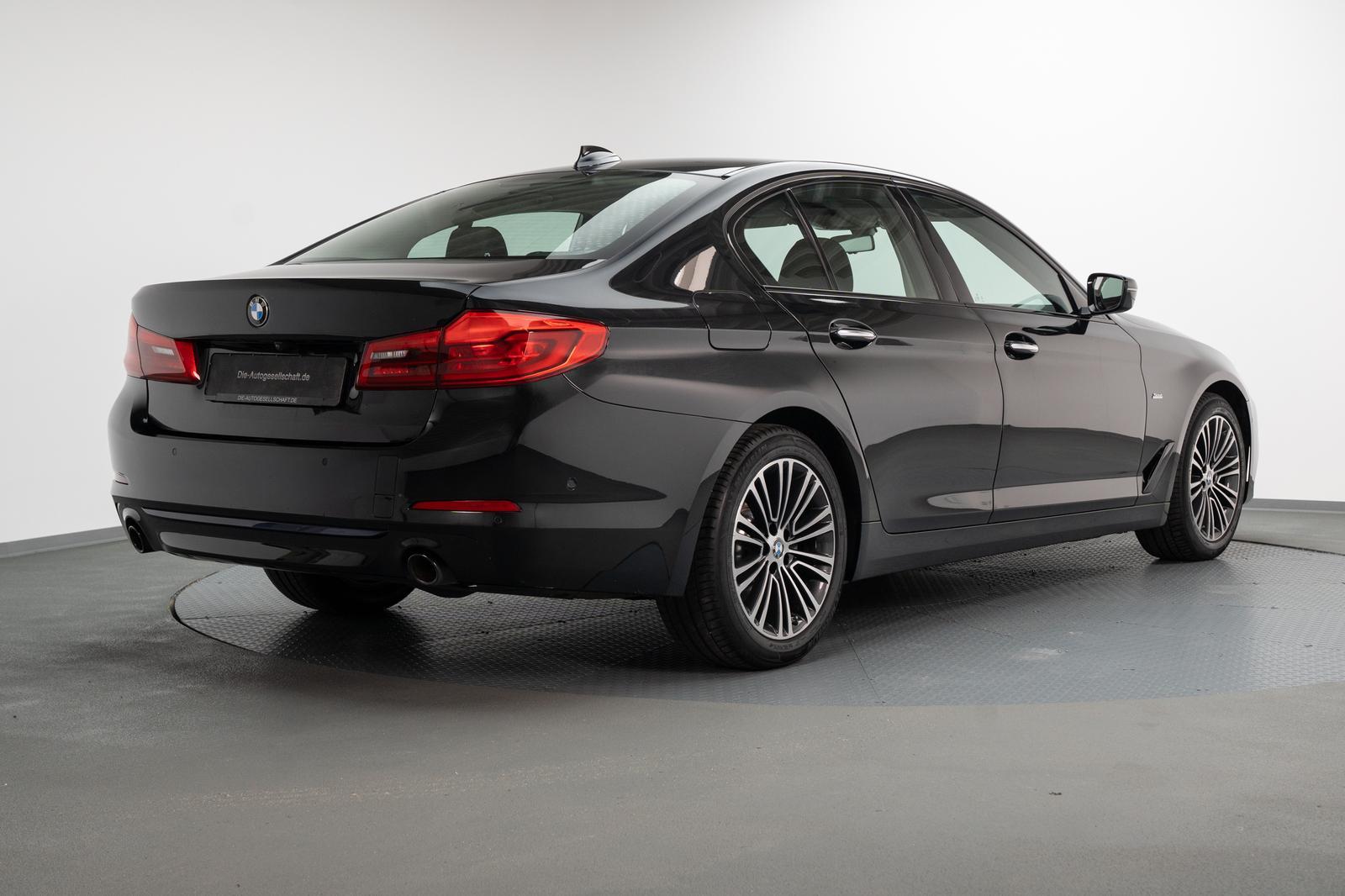 BMW 520 d Sport Line*LED*NAVI*LEDER*KAMERA*
