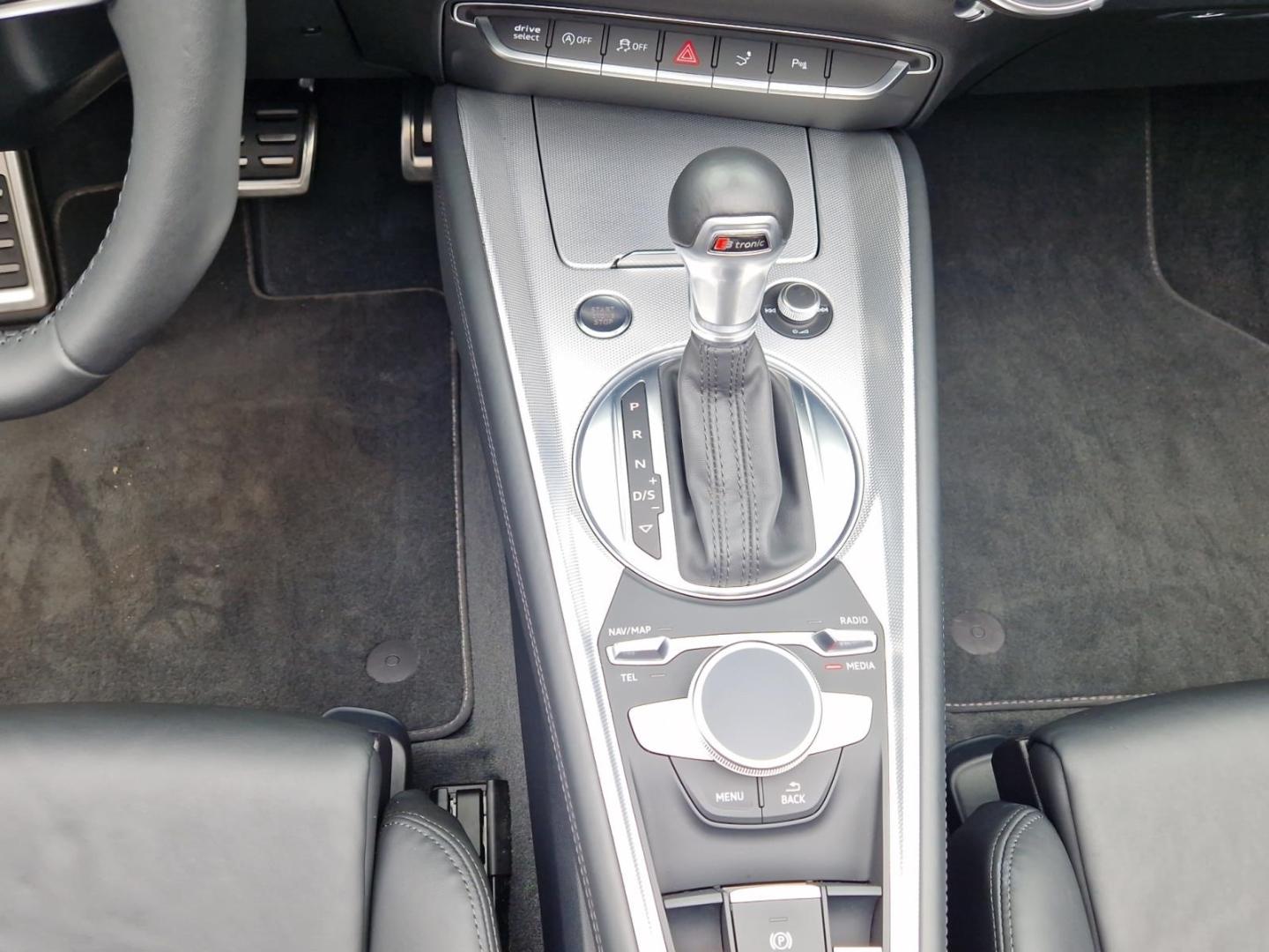 Audi TT Roadster 45 2.0 TFSI quattro S-tronic S-line 