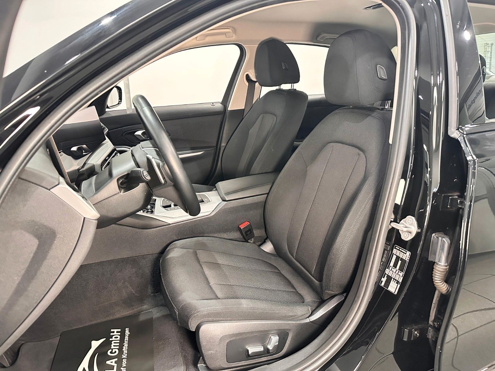 BMW 318 i Limousine 1.Hand|Kamera|Navi|LED|Memory foto 24