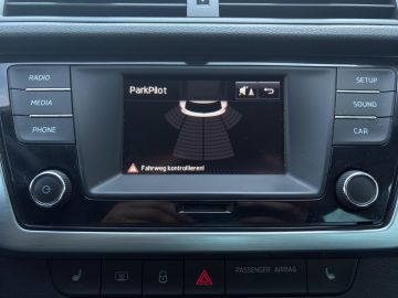Skoda Fabia Ambition 1.0 TSI °AHK°PDC°SHZ°