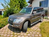 Mitsubishi Pajero 3,2 DI-D 4WD SUV-Star Automatik SUV-Star - Mitsubishi Pajero mit Diesel-Antrieb: Leder, Geländewagen