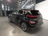 Hyundai Kona Prime 64 kWh LED|Navi|ParkPilot|ACC - Hyundai Gebrauchtwagen in Kassel