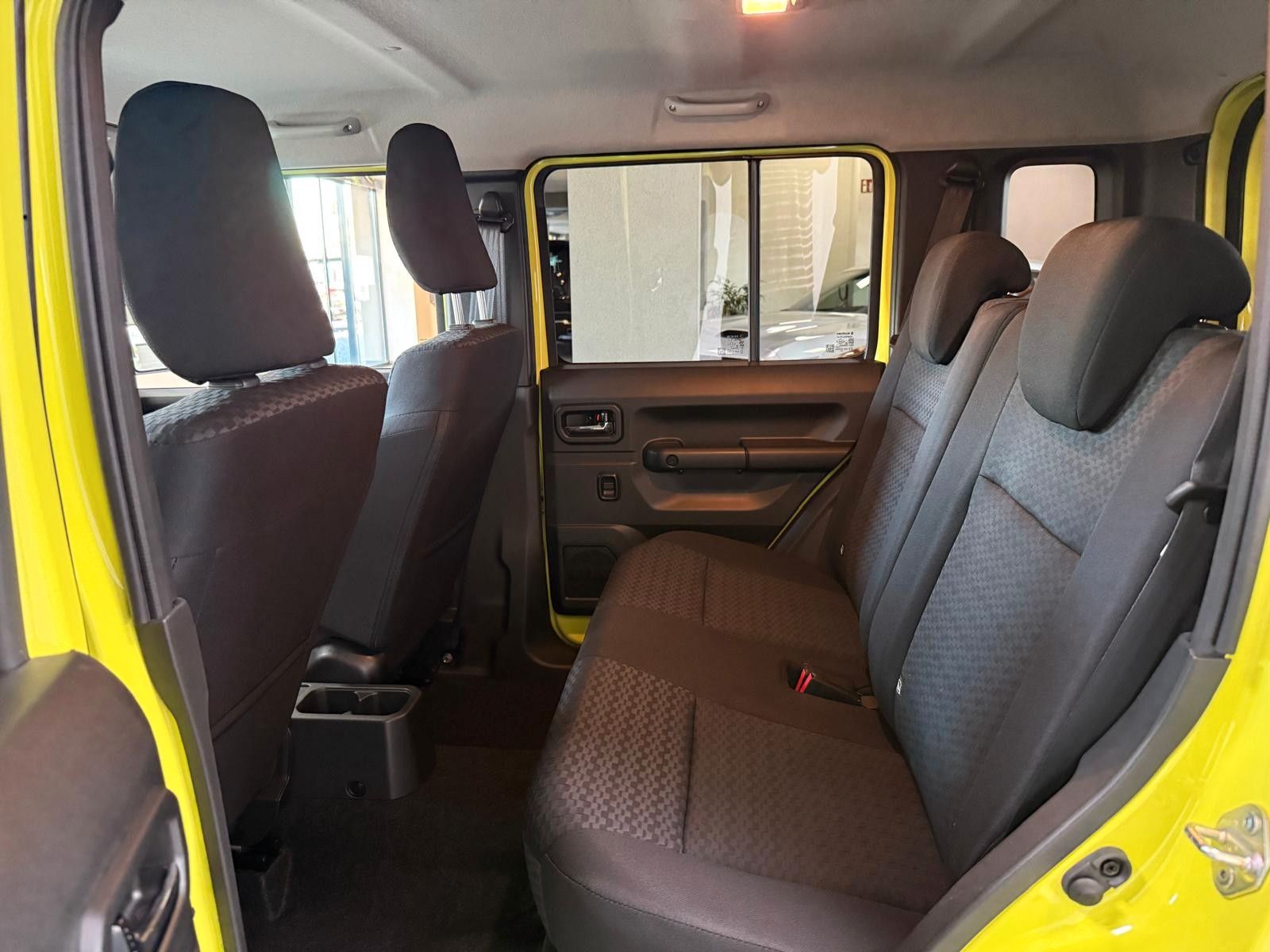 Fahrzeugabbildung Suzuki Jimmy GLX 4-TÜRER AUTOMATIK