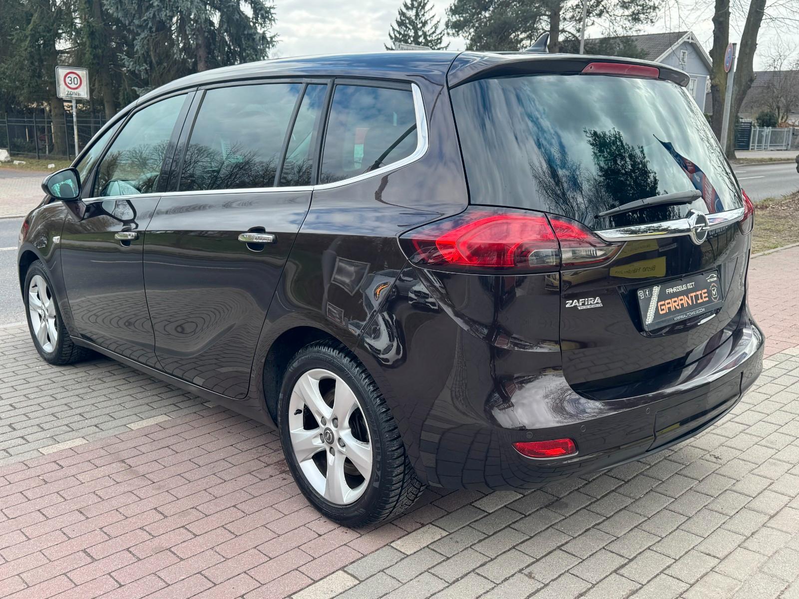 Opel Zafira C 2.0D*Leder*7Sitze*Xenon*Pano*Navi*VOLL!