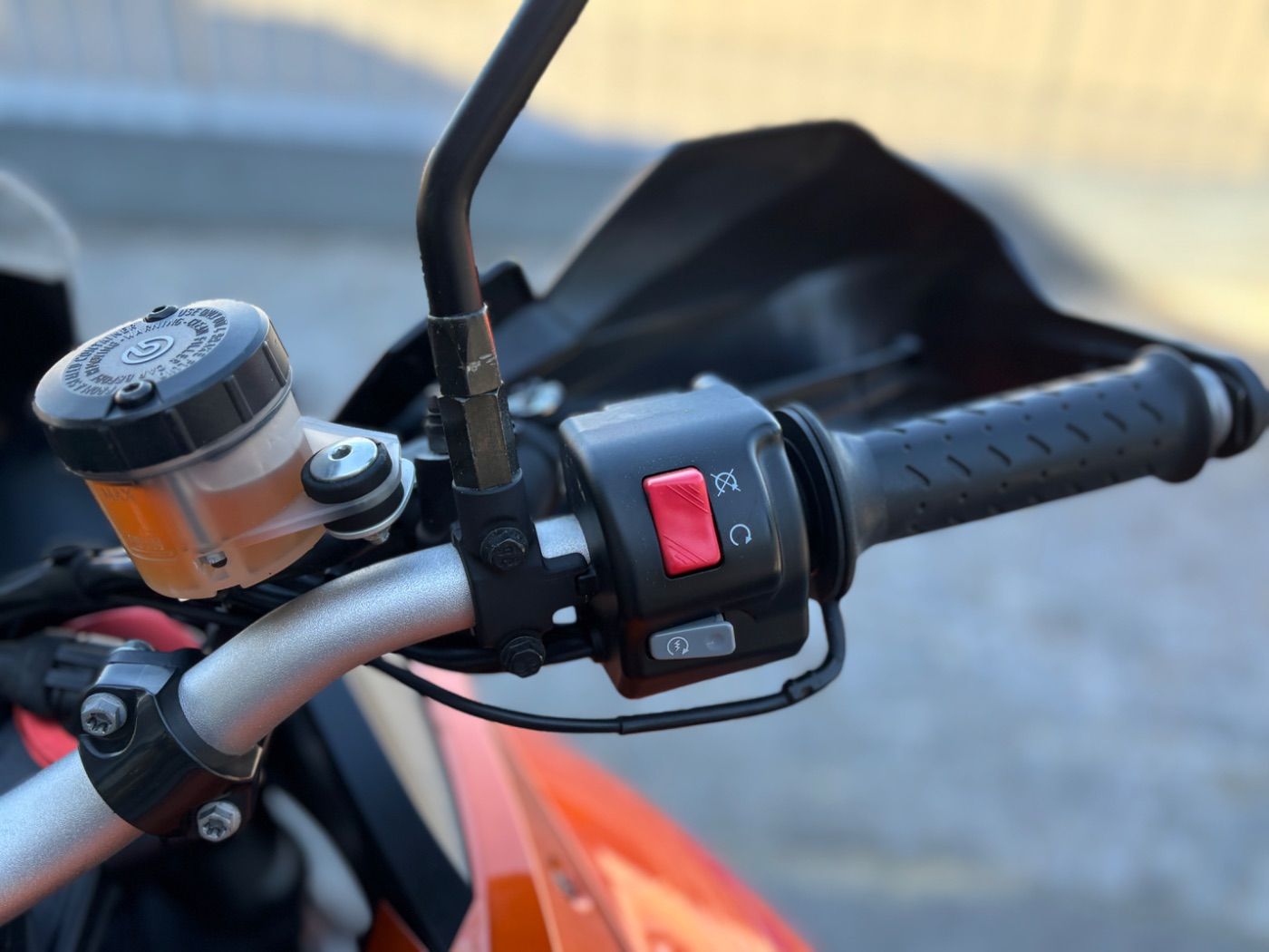 Fahrzeugabbildung KTM 1190 Adventure, Remus Endschalldämpfer
