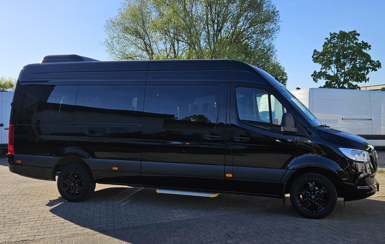 Mercedes-Benz Sprinter 317 Tourer 9Sitze Automatik Kamera AHK