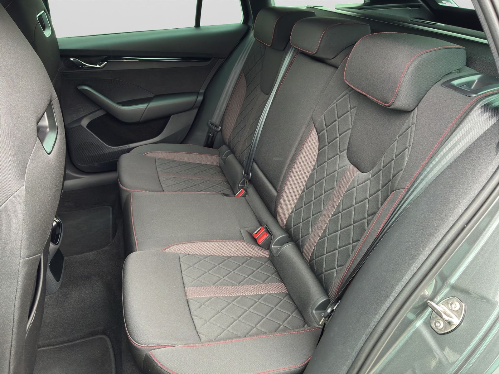 Octavia Combi RS 2.0 TSI DSG *LED*APP*