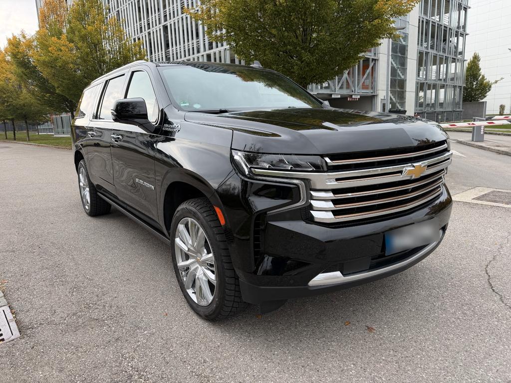 Chevrolet Suburban, 6,3l V8, 4WD Pano Fond-TV 360° AHK