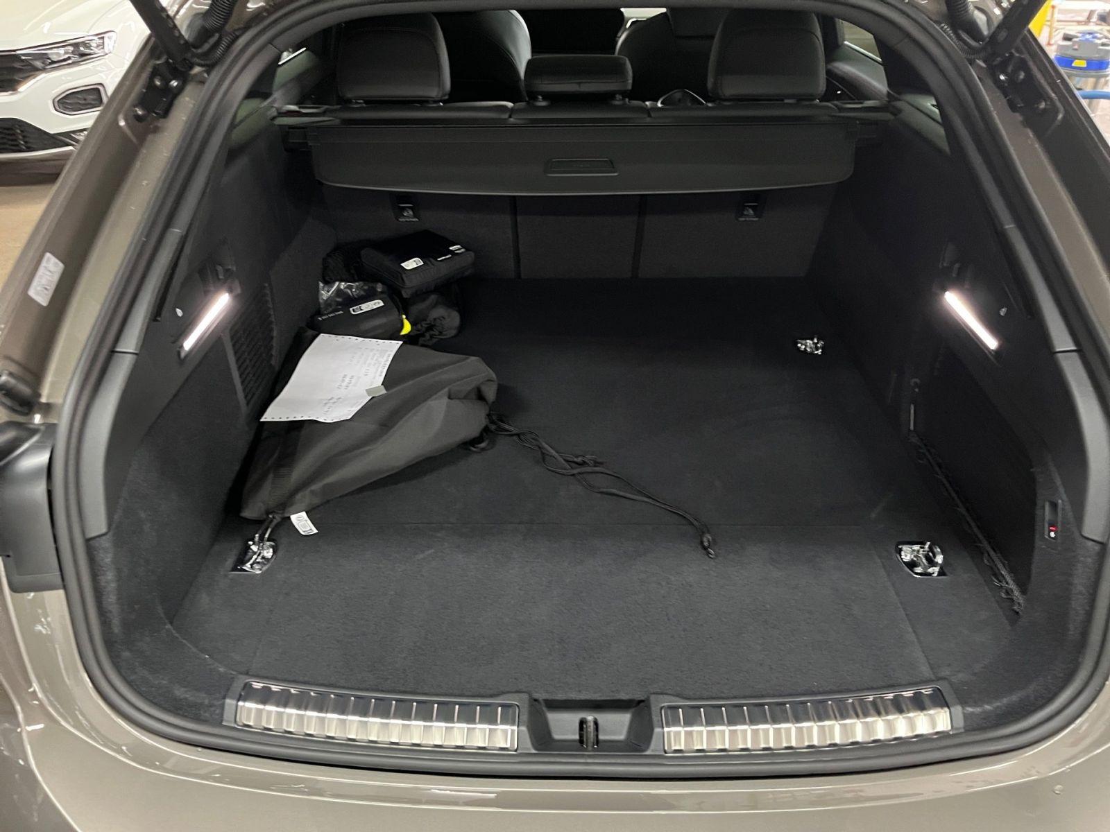 Audi A6 Avant edition one e-hybrid quattro 270 kW S t