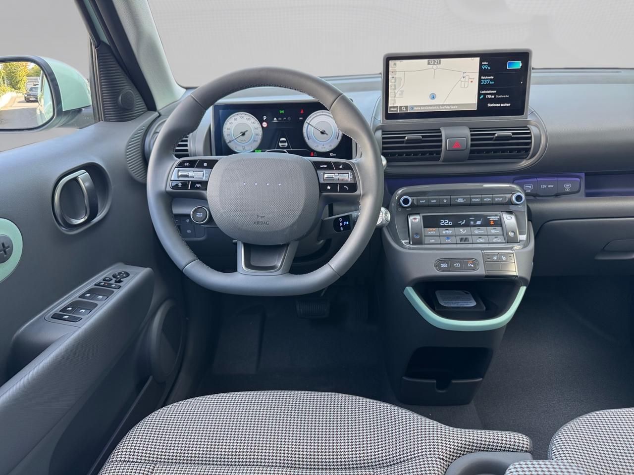 Fahrzeugabbildung Hyundai INSTER LOUNGE SHZ*LHZ*NAVI*CARPLAY*USB*