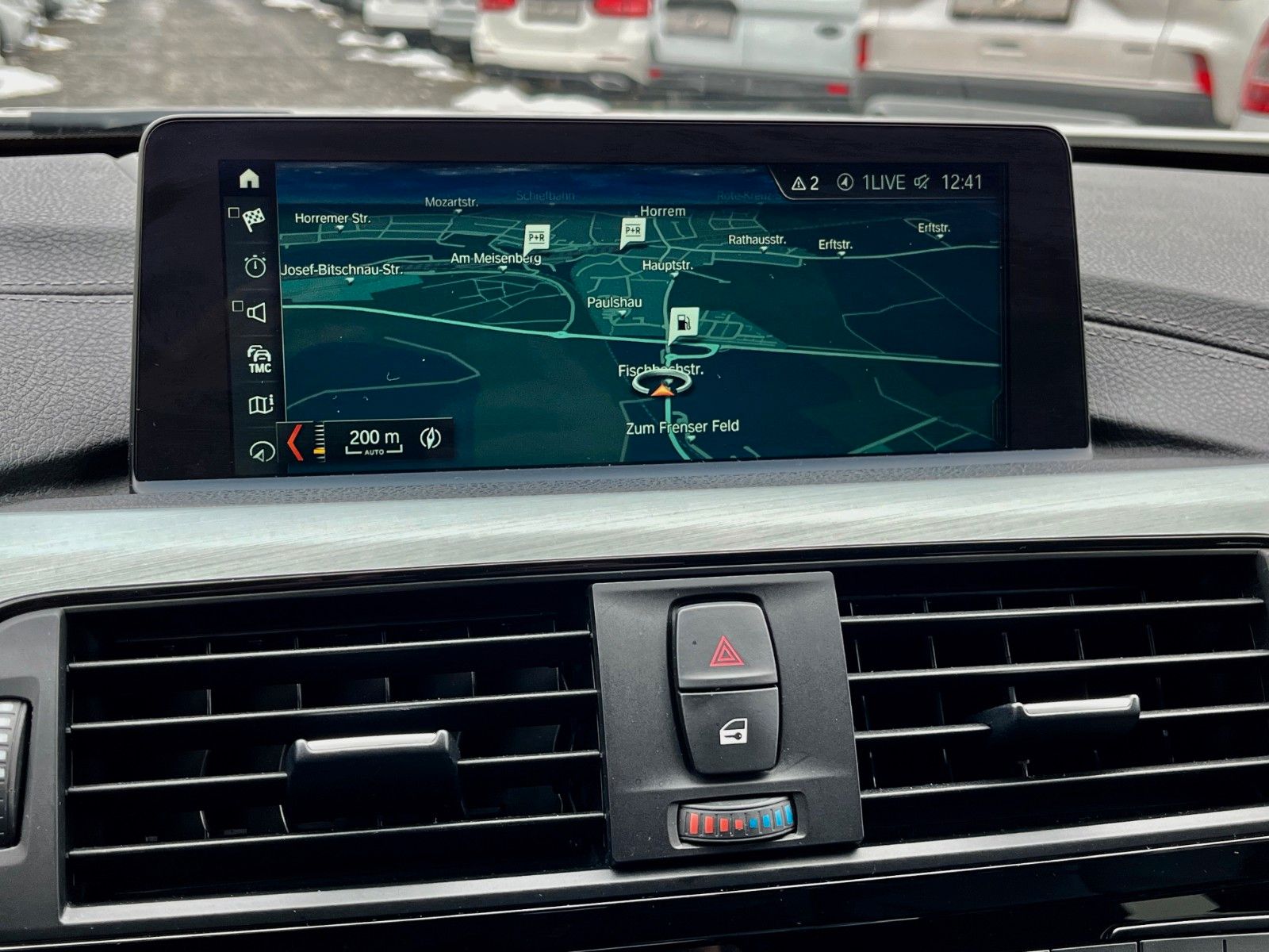 Fahrzeugabbildung BMW 330i Tour Aut M SPORTPAKET Navi Leder HUD VOLL!!