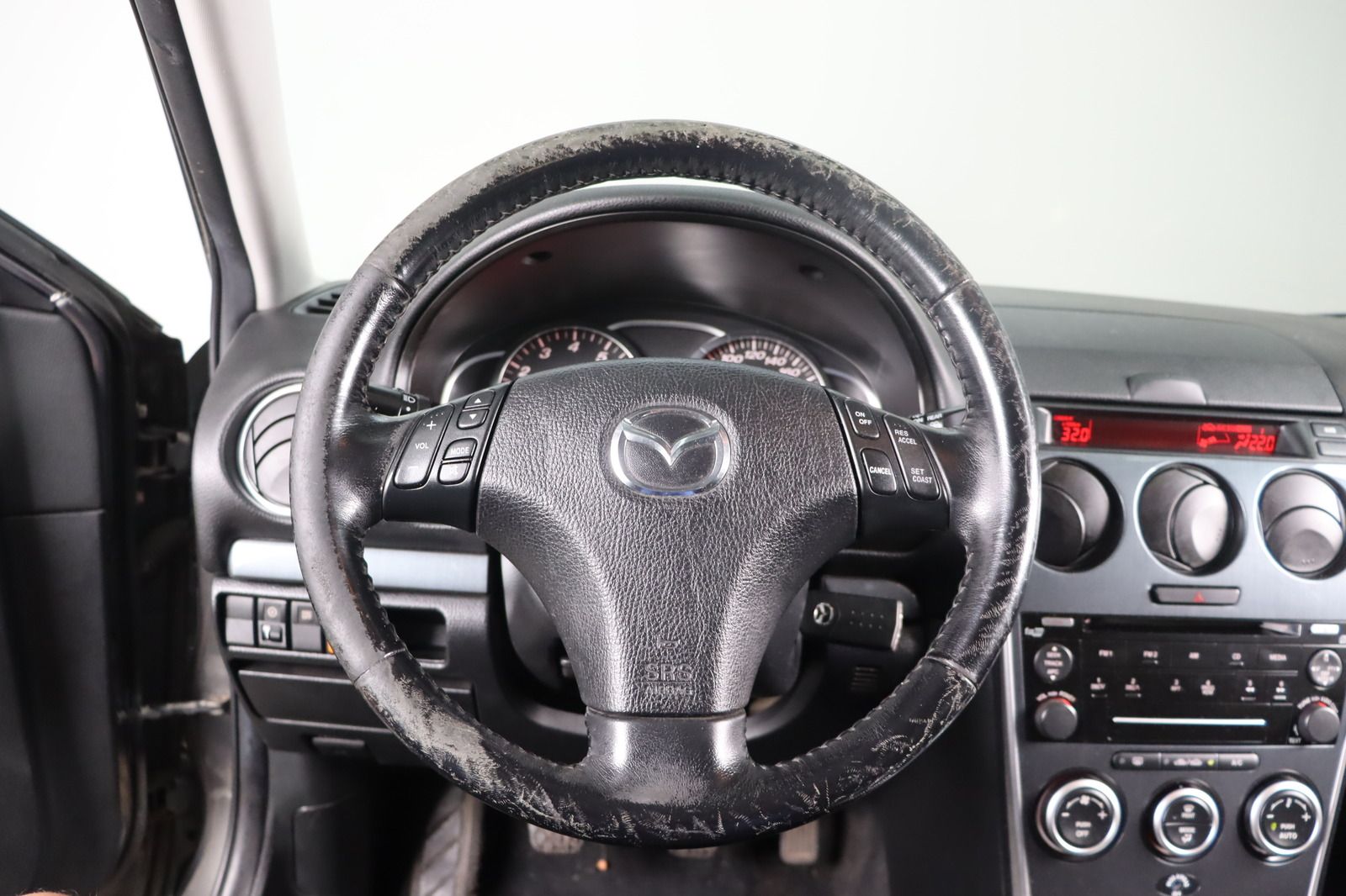 Fahrzeugabbildung Mazda 6 2.0 Active Sport Kombi * Xenon * Sitzhzg