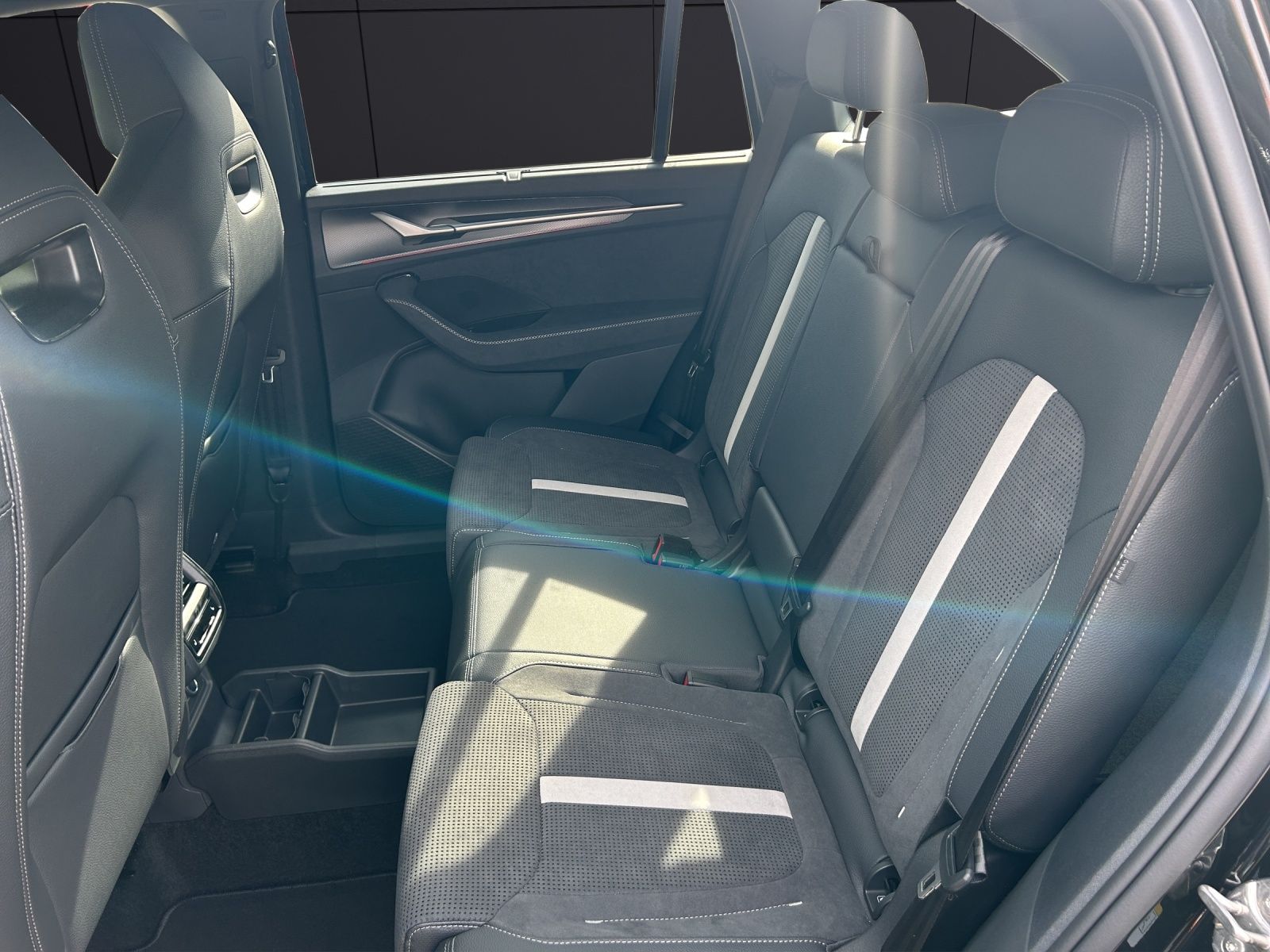 Fahrzeugabbildung SKODA Kodiaq 1.5 TSI iV Sportline AHK MATRIX HUD
