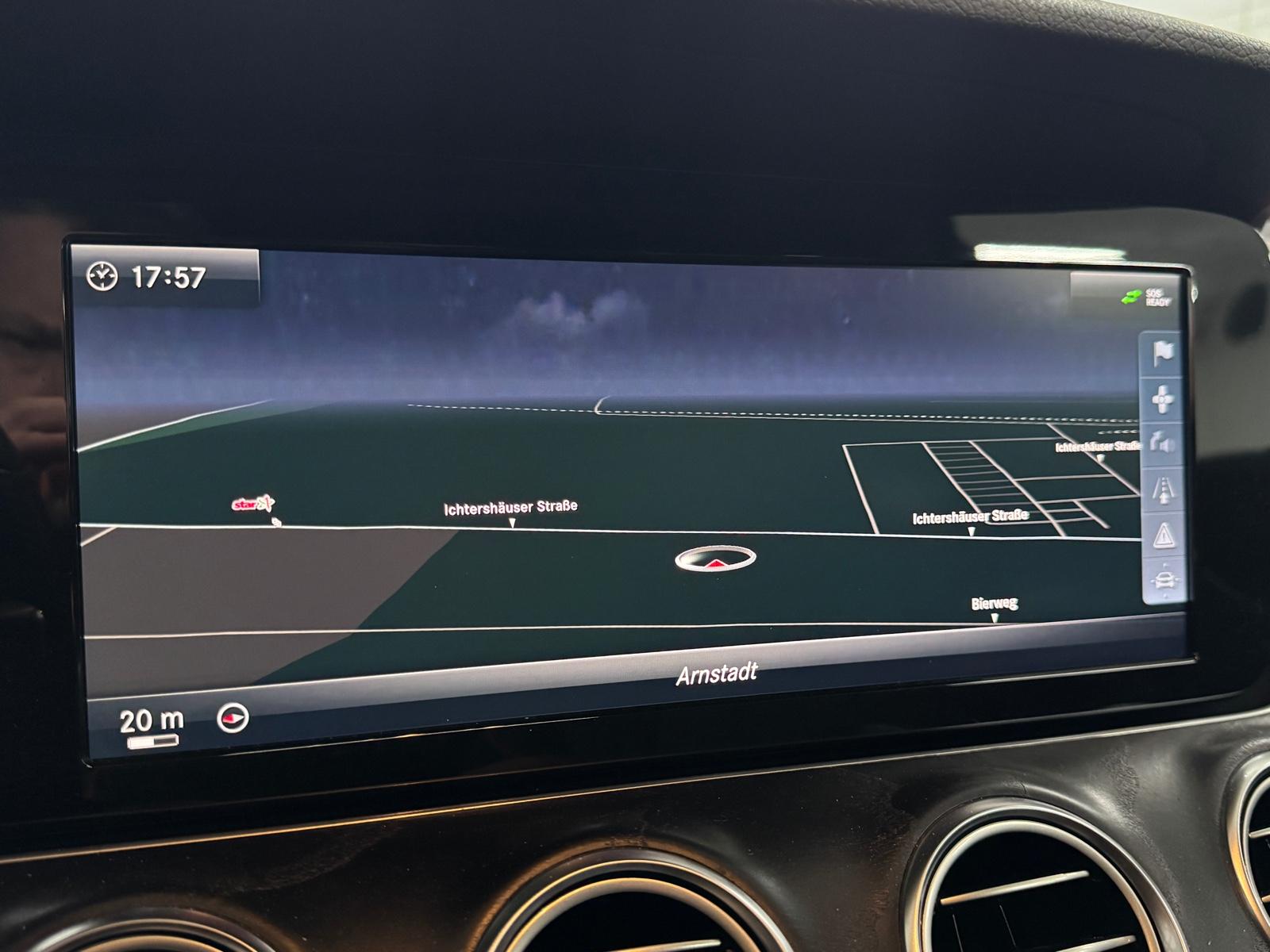 Mercedes-Benz E 220d T-Modell AMG/MULTIBEAM/BURMESTER/AHK!