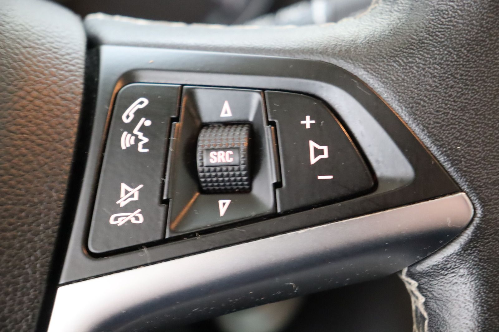 Fahrzeugabbildung Opel Meriva 1.4 Edition * Tempomat * PDC