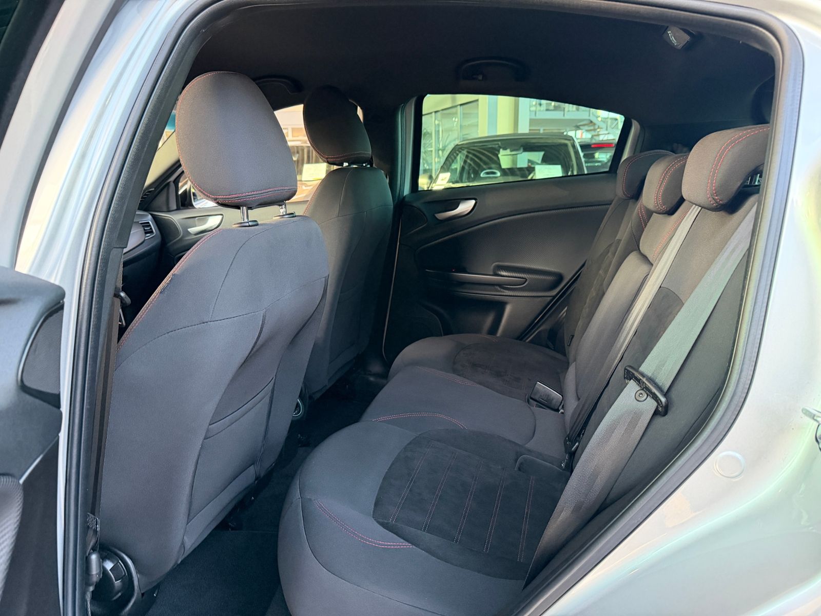 Fahrzeugabbildung Alfa Romeo Giulietta Sport KLIMA NAV SHZ