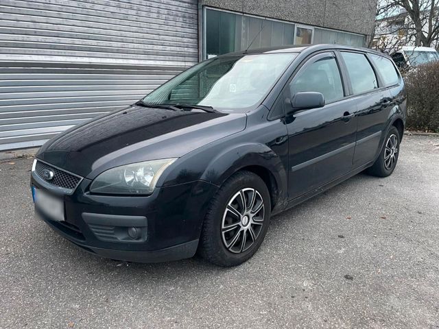 Ford Focus MK2 Kombi mit AHK Bj.2005