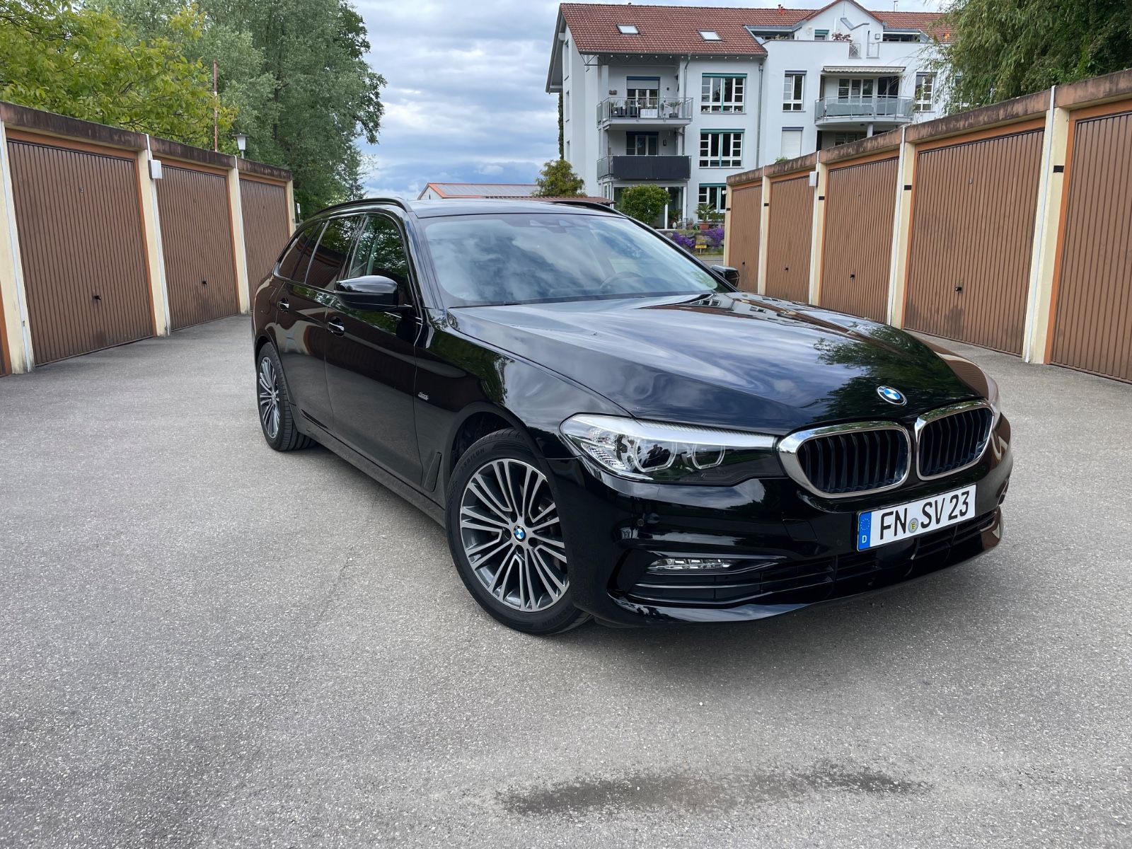 BMW BMW 520i Touring A - Sport Line 