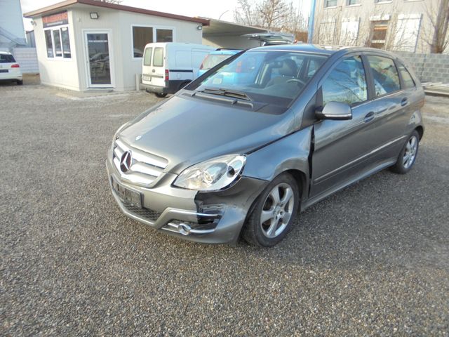 Mercedes-Benz B180 Aut. ~ 85.000 km ~ Teilleder ~ 2.Hd ~