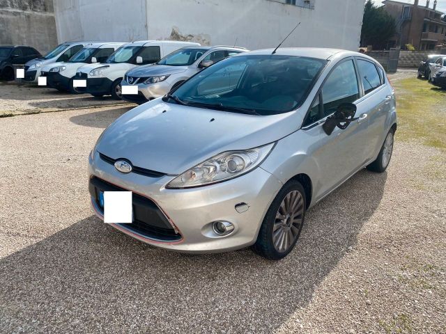 Ford Fiesta 1.4 5 porte Bz.- GPL Titanium