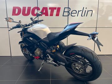 Ducati Streetfighter V4 SP 2