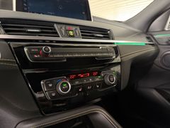 BMW X2 sDrive 20 i Edition Goldplay