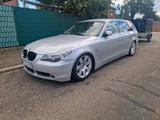 BMW e61 525d Touring - BMW 525 aus 2005: Kombi