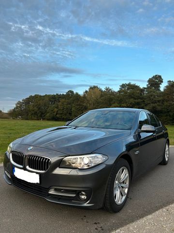 BMW 520d xDrive A Bi-Xenon LED SHZ Automatik Tempoma