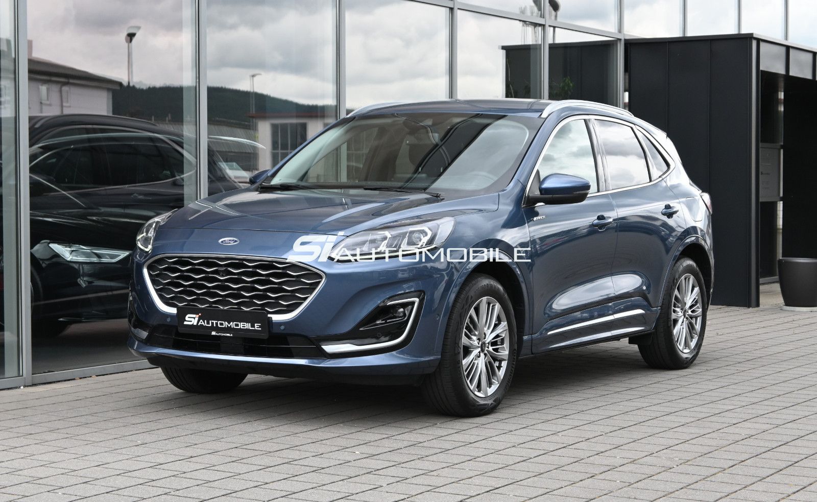 Fahrzeugabbildung Ford Kuga 2.0 D Aut. 4WD VIGNALE °ACC°HEAD-UP°STANDHZ