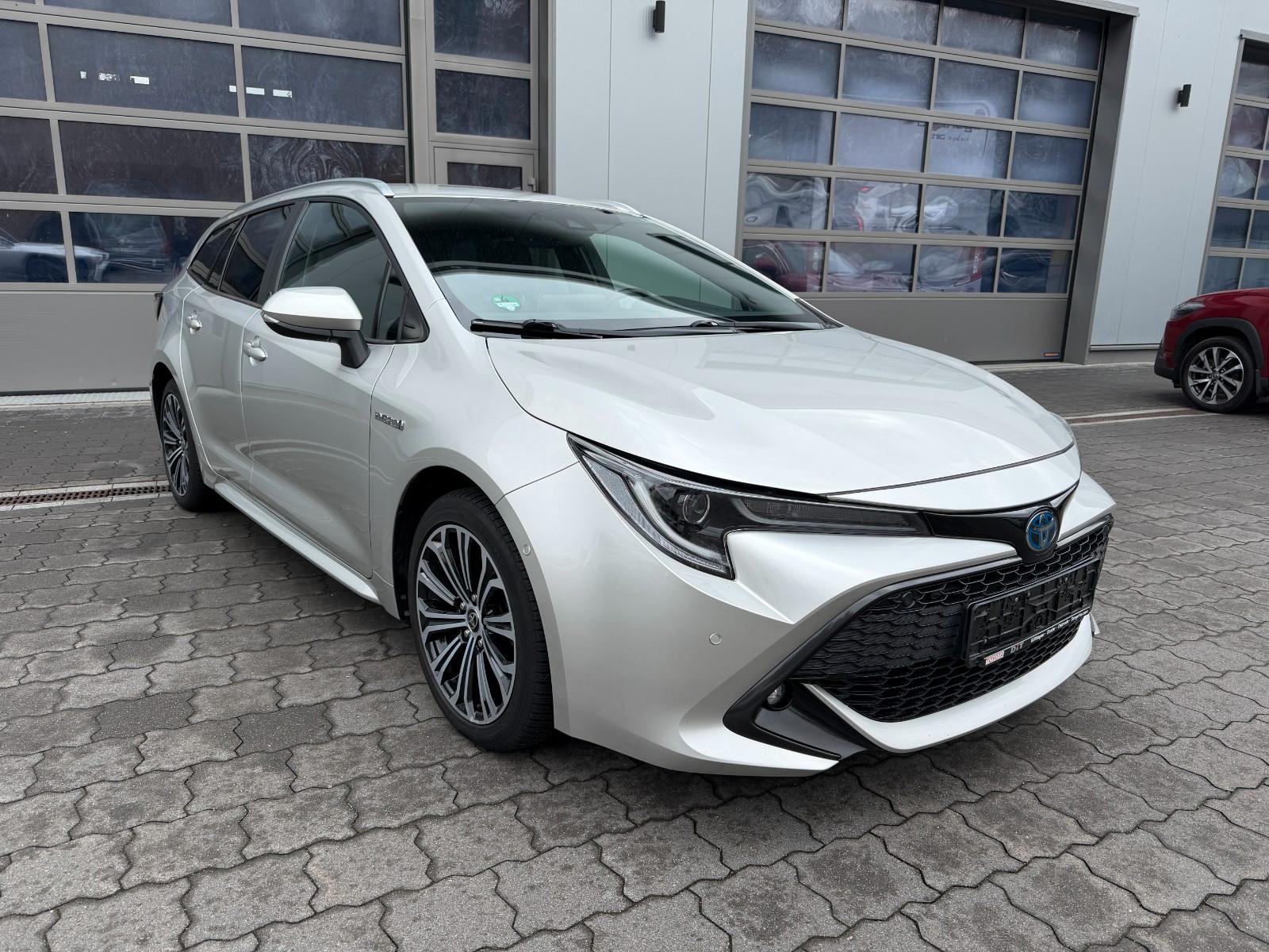 Toyota Corolla TS 2.0 Hybrid Team D NAVI+PARKAS+LED+APP