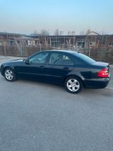 Mercedes-Benz Mercedes E 220 CDI W211 Automatik - Mercedes-Benz E 220 aus 2005: Cdi