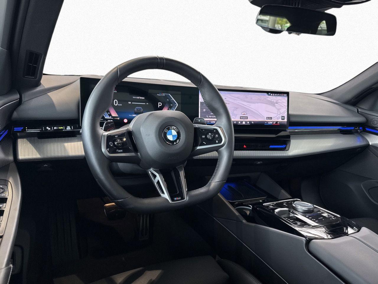 BMW 520d Tour M Sport LiCoProf RFK St+Go AdLED HUD