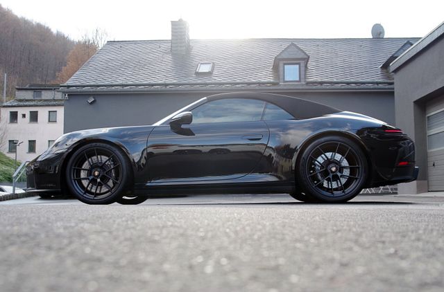 Porsche 992.2 4 GTS Cabrio*Schutzfolie,18-Wege,BOSE,360°