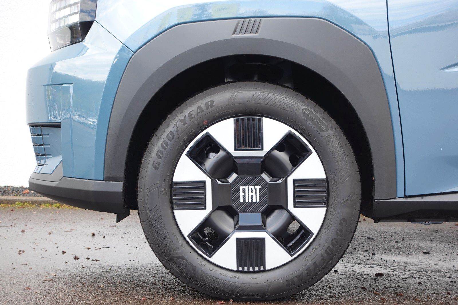 Fahrzeugabbildung Fiat Grande Panda 1.2 Automatik,Carplay, Pixel LED