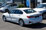 BMW 330e Advantage Lim*NAV*LED*LIVE*AMBIENTE*CARPLAY - BMW 330 mit Hybrid-Antrieb
