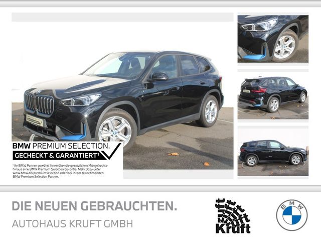 BMW iX1 xDrive30 LCPROF+LED+KAMERA+HUD+LM18