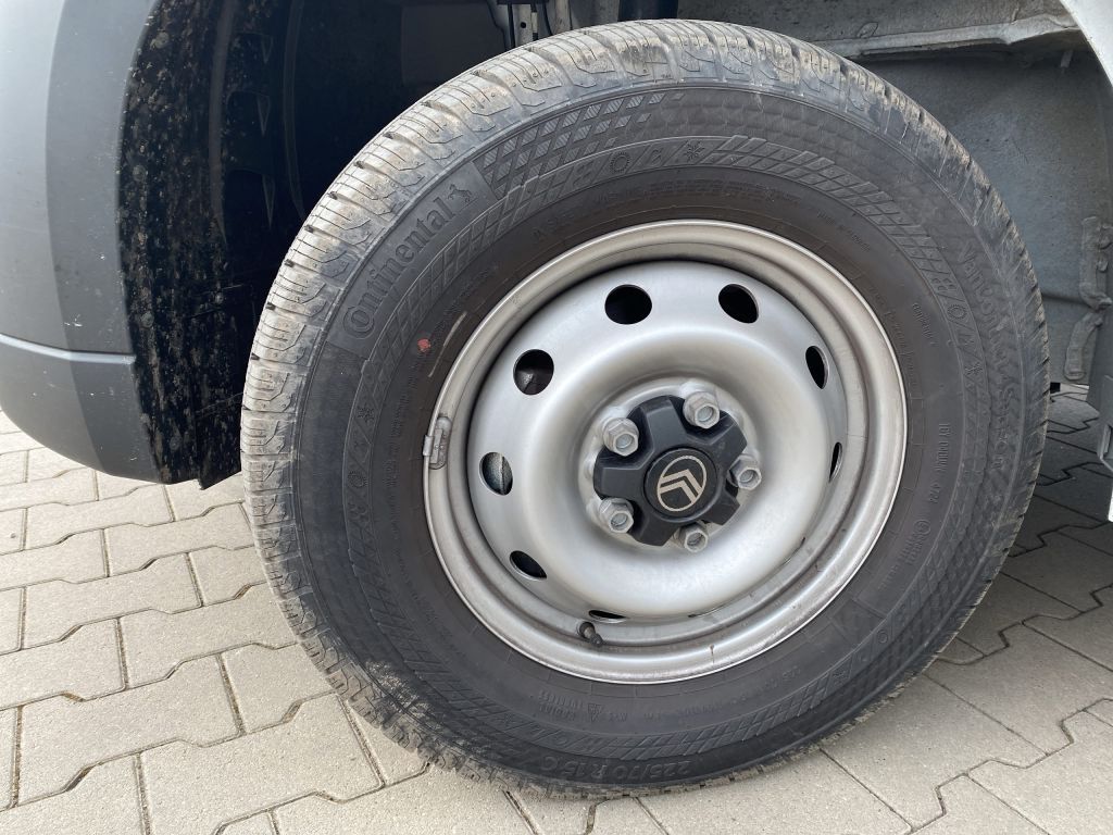 Fahrzeugabbildung Citroën Jumper 2.2 BlueHDi 140 L3H2 *NAVI*Allwetterreife