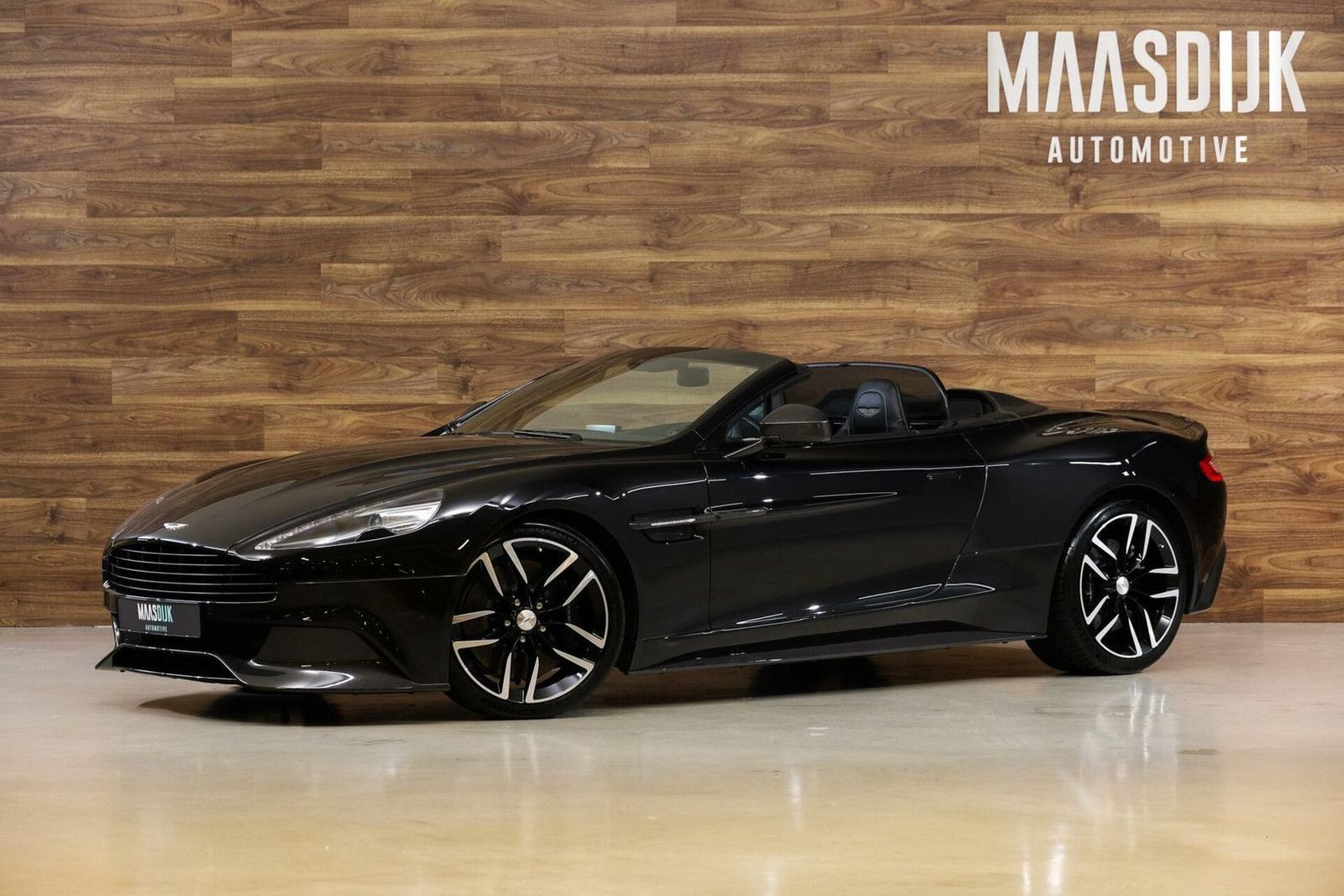 ASTON MARTIN Vanquish