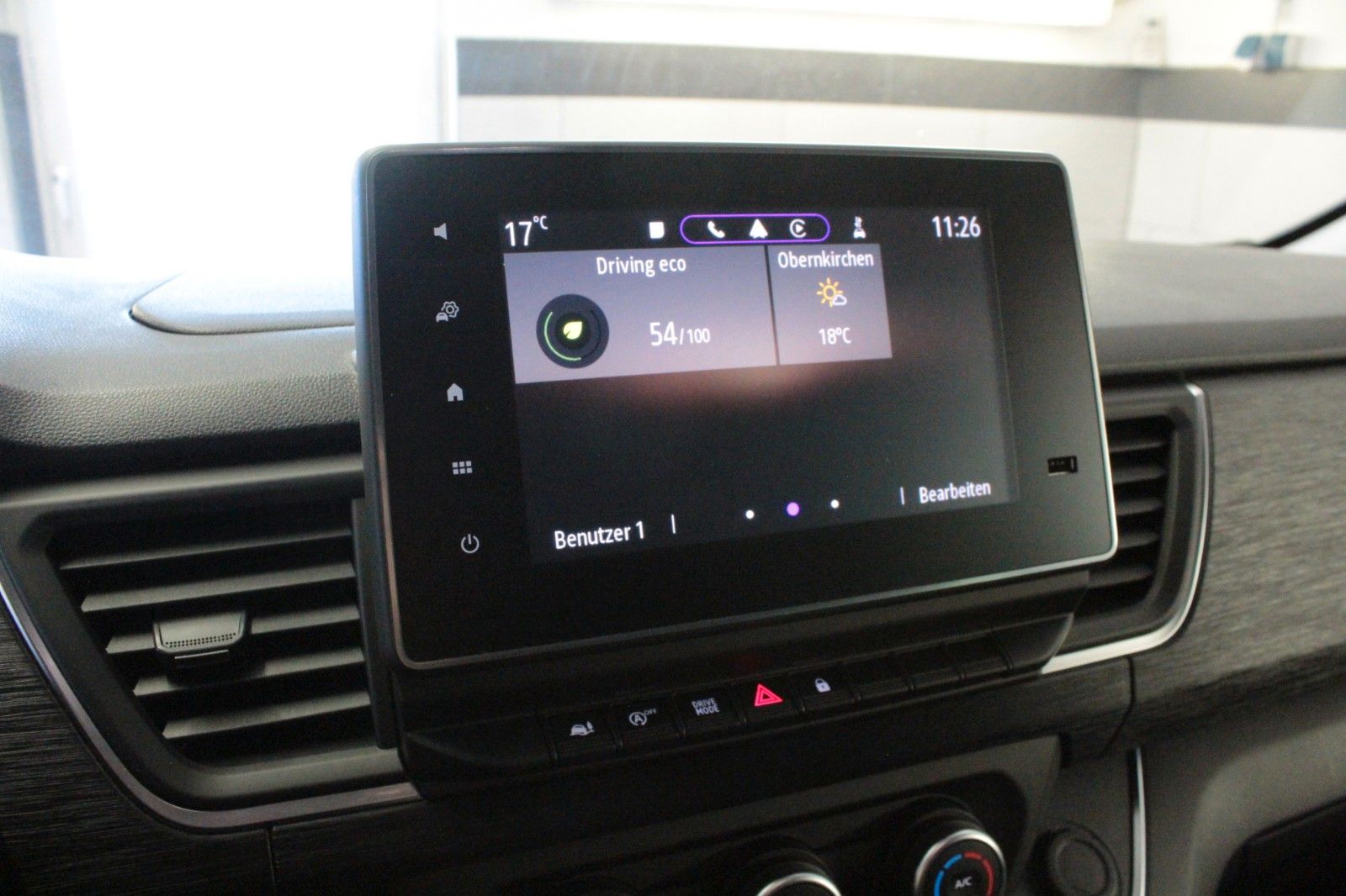 Fahrzeugabbildung Renault Trafic Grand L2H1 Blue DCI EDC Automatik