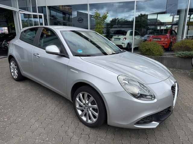 Fahrzeugabbildung Alfa Romeo Giulietta Basis KLIMA NAVI