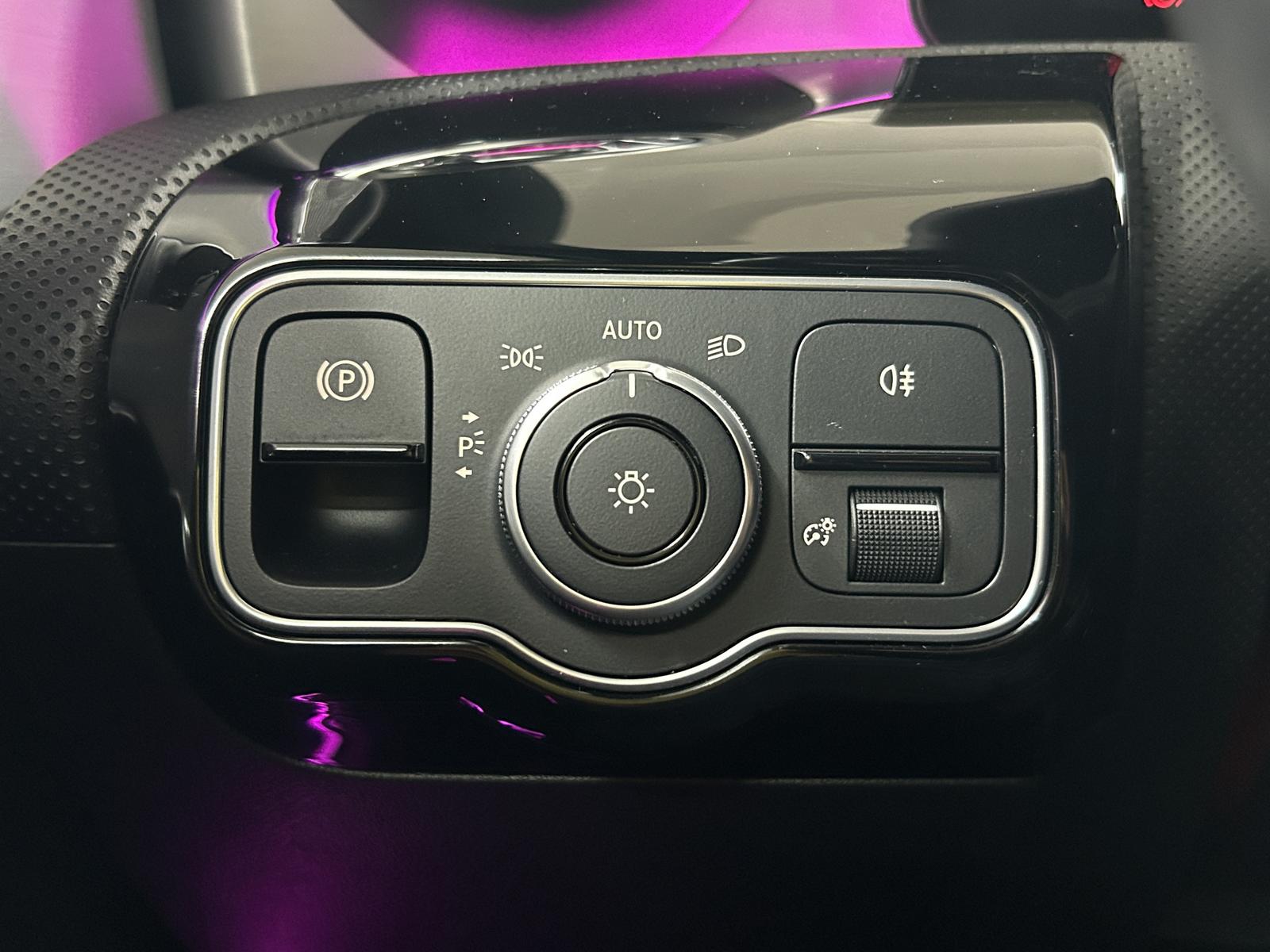 Mercedes-Benz A 250 e Progressive+360°+HUD+Burmester Surround