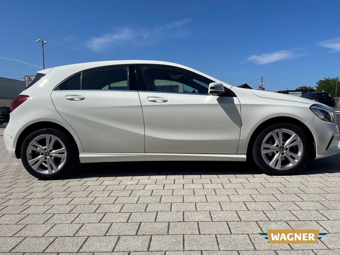 Fahrzeugabbildung Mercedes-Benz A 200 BlueEfficiency Sitzheizung 2-Hand