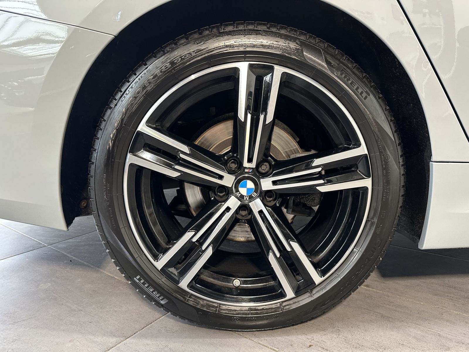 Fahrzeugabbildung BMW 320d Touring M-Sport NAV+LED+ACC+SHZ+VCOCK+18ZO