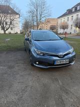 Toyota Auris Touring Sports Touring Sports Hybrid 1... - Toyota Auris Touring Sports mit Hybrid-Antrieb